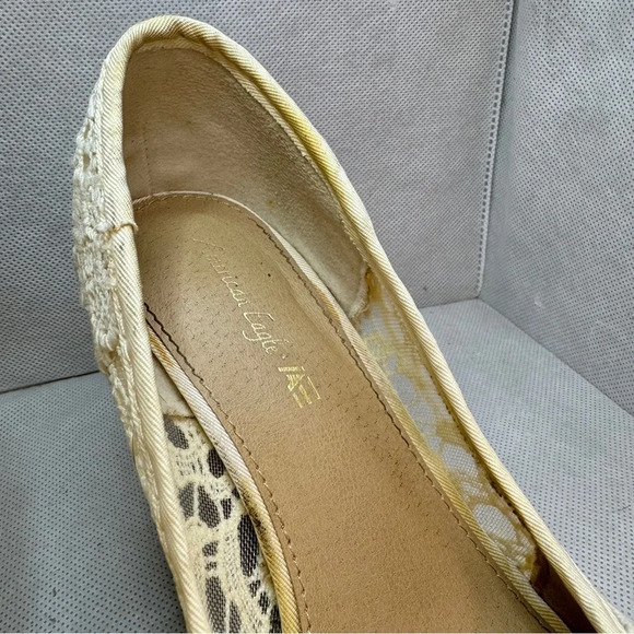 American Eagle Krissy Crochet Lace Peep Toe Wedge  Women Size 6.5 - Picture 7 of 11